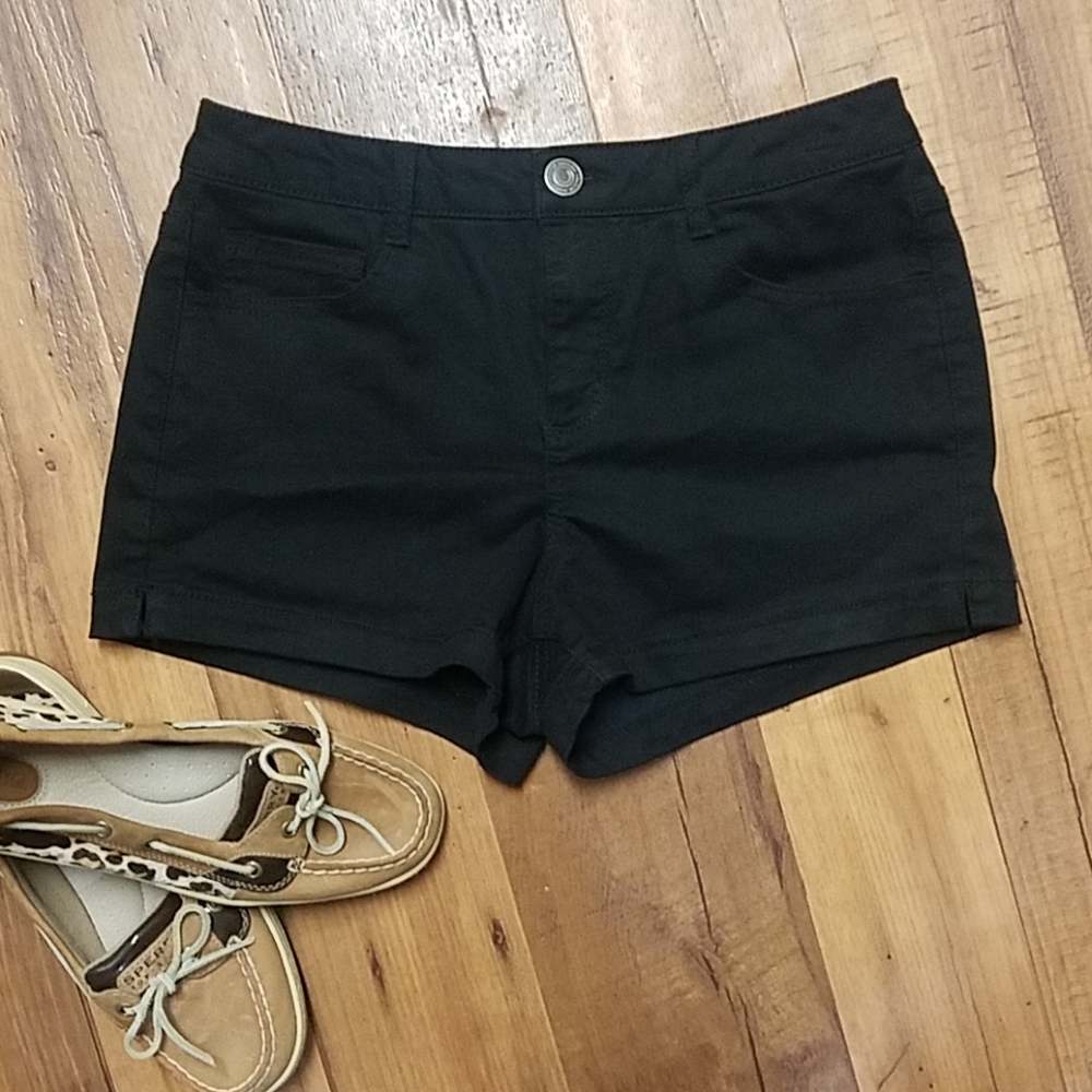 *EUC* black shorts
